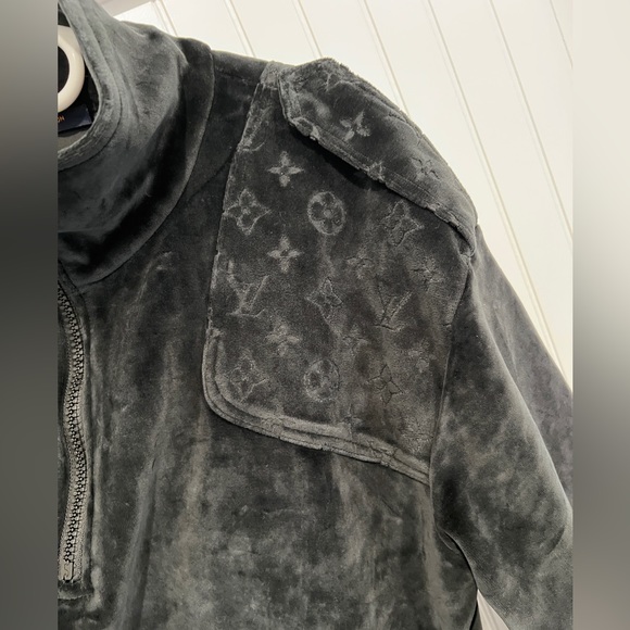 Authentic Rare Louis Vuitton Multi-Pocket Half-Zip Sweatshirt - Picture 6 of 9